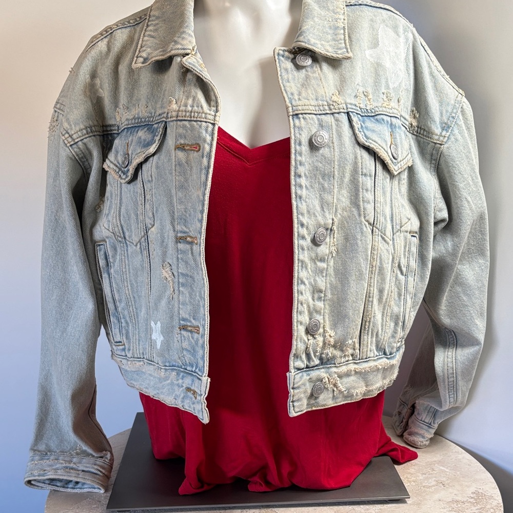 Wild Fable - Alabama - Light Blue Jean Jacket with glitter logo, Size XS